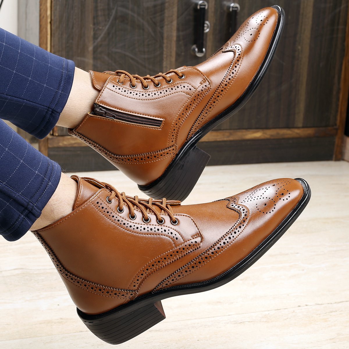 New Stylish And Comfortable Formal Office Wear Height Increasing Boots