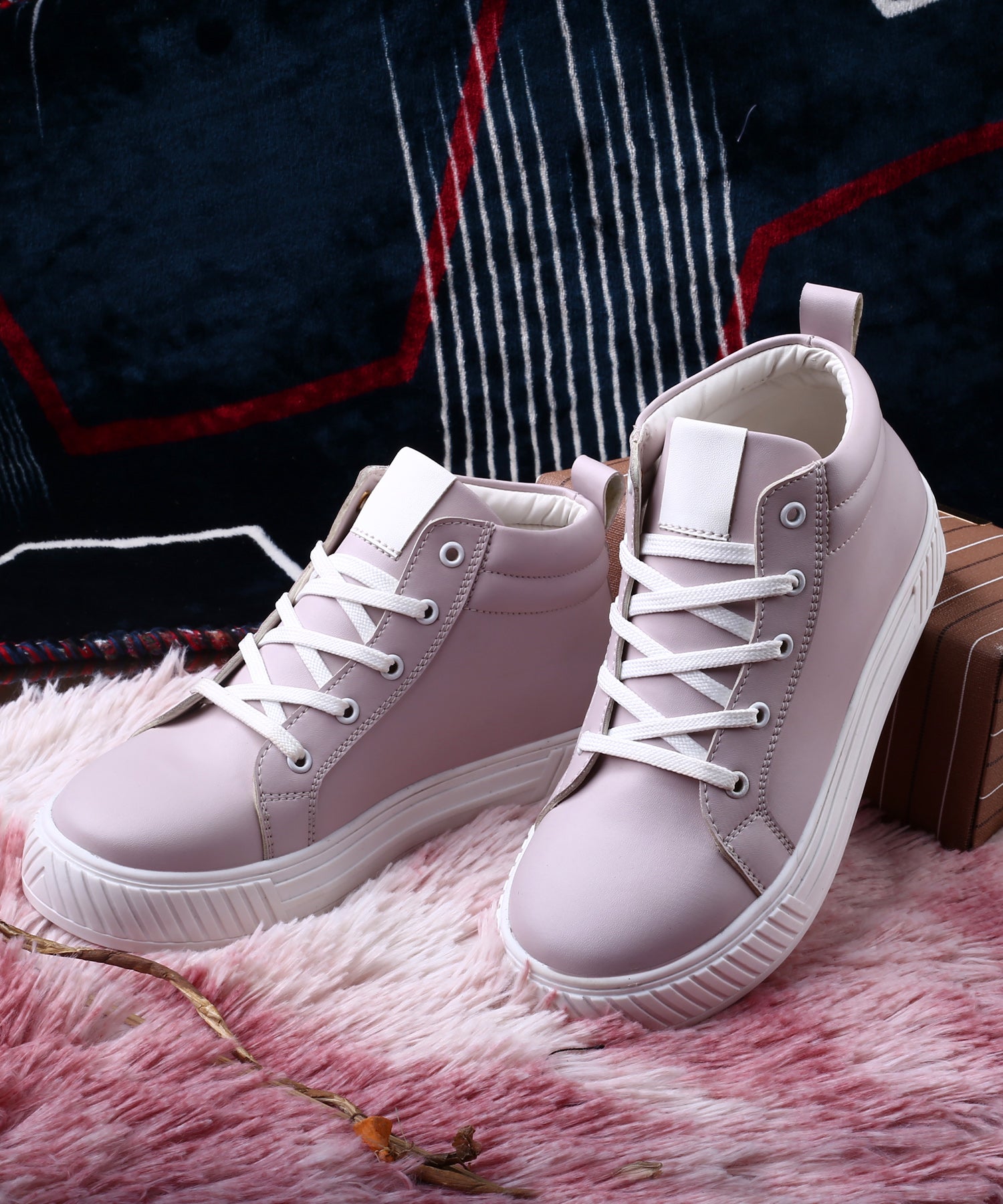 Women s New Stylish Trendy Sneaker Lace up Shoes