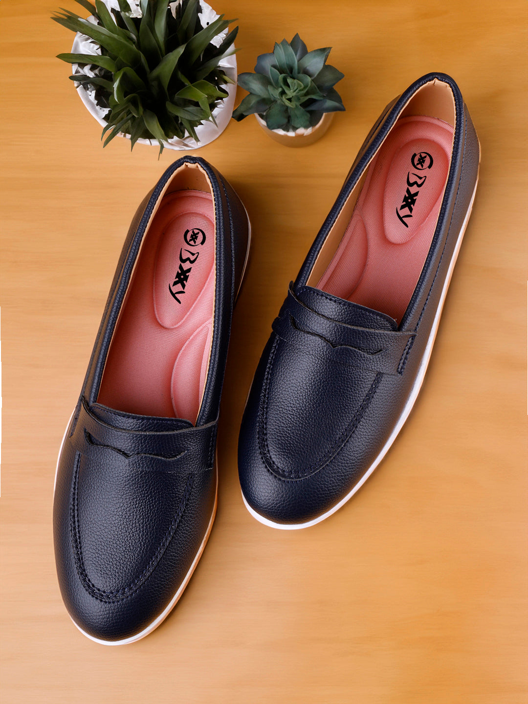 Unique Look Fashionable Loafers for Ladies